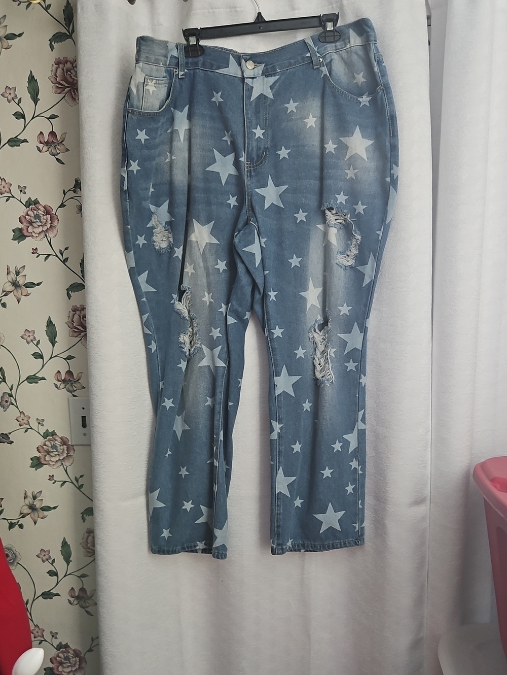 Star-Print Distressed Boyfriend Jeans - Blue